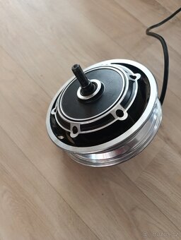 Motor z koloběžky. - 3