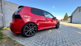 VW Golf 5 GTI, manuál, 3dv - 3