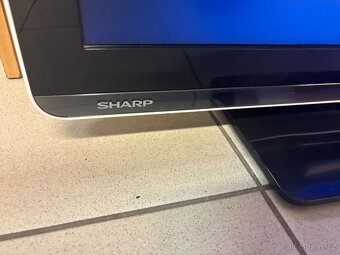 Prodám TV SHARP LC-32LE320 velikost 82cm - 3