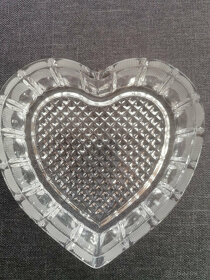 Krabička z broušeného skla, tvar srdce, 12,5 cm - 3