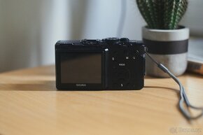 Sigma DP1 Foveon 3 Fotoaparat, Kamera - 3