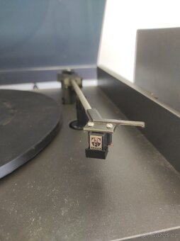 Sestava Tesla ,gramofon, zesilovač a gramofon. - 3