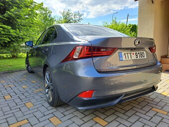 Lexus IS300h F-Sport - 3