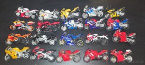 Modely motorek v měřítku 1:18 - 3