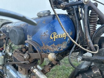 Peugeot p107 z roku 1930 - 3
