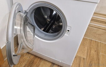 Pračka Siemens WM14E46, 7kg - 3