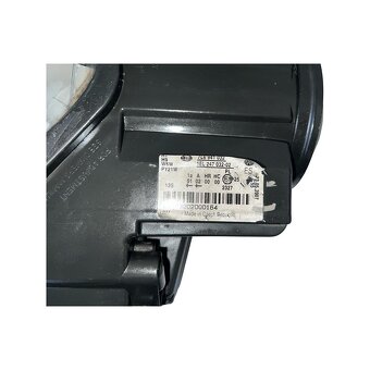 Pravý halogen světlo 7L6941032 VW Touareg 7L r.v. 2007 - 3