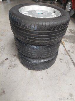 Na prodej sada kol s letní pneu na BMW Dunlop 225/55 R16 - 3