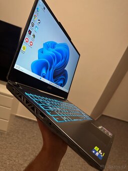 MSI Cyborg 15 A12UC-1444CZ - 3