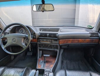 BMW E32 750i m70 10/1991 facelift, bez koroze originál stav - 3
