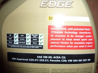 Motorový olej Castrol EDGE 5W-30 LL Long life (originální ba - 3