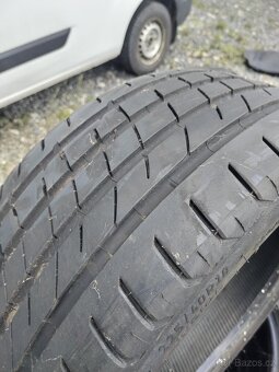 Letní pneu 225/40 R18 - 3