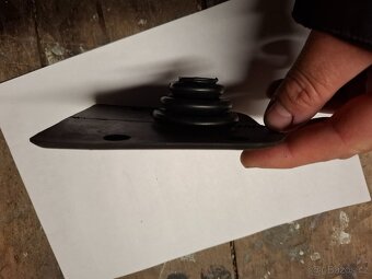 Průchodka řadící tyče ŠKODA 100, 110r a 1000MB - 3