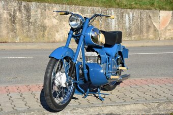 Veterán Peugeot TL57 Movesa - 3