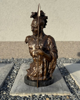 Velká bronzová socha Indiánský válečník luxusní dekorace - 3