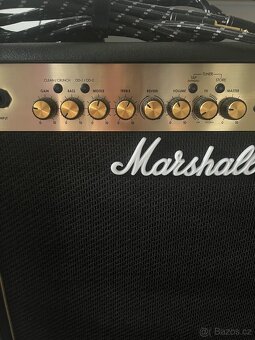 Prodám kytarové kombo Marshall MG30FX + kabel Fender - 3