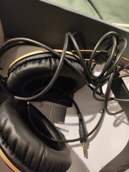 sluchátka AKG K92
 
K92
AKG K92
 
K92
AKG K92 - 3