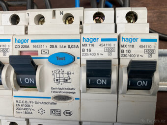 Součástky elektro, použité, jističe, rozvaděč za 500 kč - 3