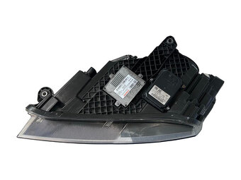 Pravý xenon 3V1941016A Škoda Superb 3 r.v. 2018 - 3