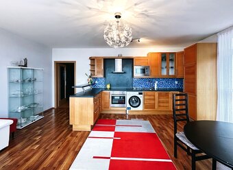 Slunný byt v novostavbě v Řepích - 3