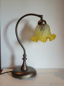 mosazná lampa, lampička, krásné řásněné stínidlo - 3