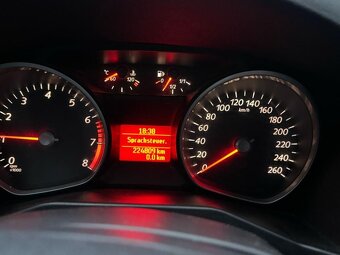 FORD MONDEO 1,6i KOMBI BENZIN 88 KW RV 2011 ZA 64000 KČ - 3