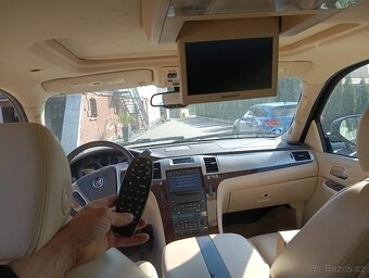 Cadillac Escalede CR doklady najeto 98000km - 3
