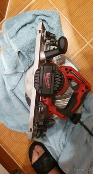 kotoučová pila MILWAUKEE CS 85 + kufr - 3