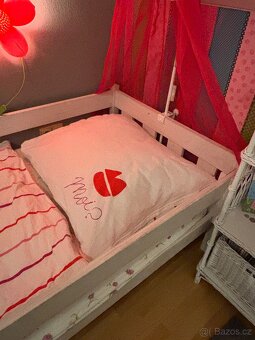 Prodám dětskou postel z masivu borovice + rošt - 3