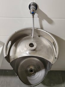 Keg pisoár, pisoár z pivního sudu - 3