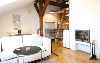 Pronájem podkrovního bytu 2+kk, 60m², ul. Řehořova, Praha 3 - 3