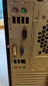 Fujitsu ESPRIMO P520/i7-4770/8GB/256 SSD/W10 Pro - 3