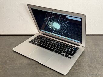 Macbook Air 13'' 2010 / 4GB / C2D / 256GB SSD / DPH - 3