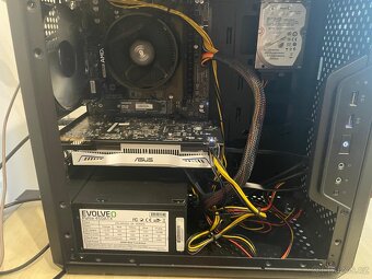 Levný herní PC - set včetně monitoru, klávesnice a myši - 3