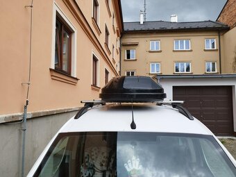 Střešní box HAKR Magic Line 370 + nosič – Jako nový - 3