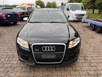 Audi RS4 Avant 4.2 V8 B7 309 kw MANUÁL - 3