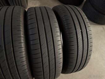 prodám letní pneumatiky 195/65/15 Goodyear celá sada - 3