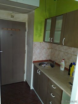 Pronájem bytu 1+kk v OV, Rakovník Šamotka - 3