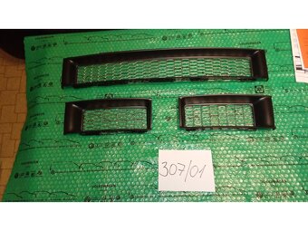 Milotec 30701 sání předního nárazníku nerez Škoda Fabia - 3