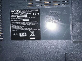 Sony Bravia TV + bílý TV stolek – plně funkční - 3