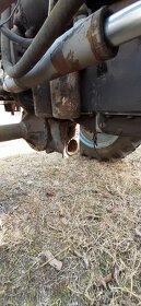 Koupim dily pŕedního pohonu a jiné pro Zetor 5748 - 3