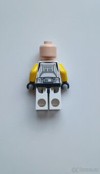LEGO Star Wars figurka Clone Trooper Commander sw0481 ( 2013 - 3