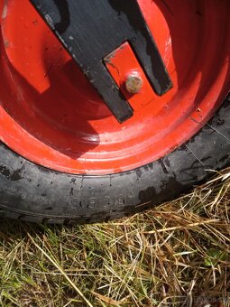 Přívěsný vozík za zahradní traktor. - 3