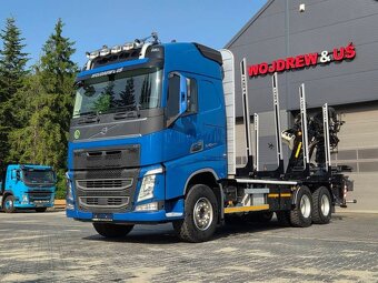 Lesovoz LESOVÚZ VOLVO FH13 do drewna drzewa lasu stos - 3