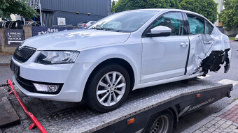 Vůz na náhradní díly Škoda Octavia 3 sedan 2015 CLHA QHU LS9 - 3