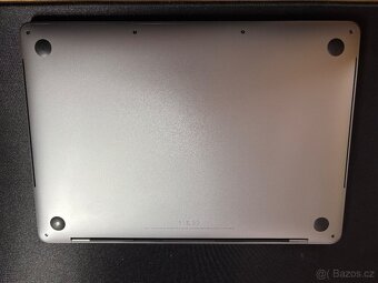 MacBook Pro 13” (2020) - 3