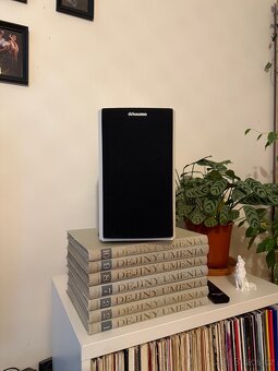 Dynaudio xeo 3 - malé, výkonné aktívne regalovky - 3