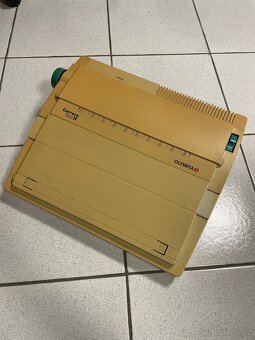 Psací stroj Carrera II MD - 3