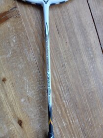 Badmintonová raketa Victor Light Fighter 7500 - 3