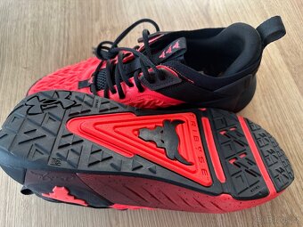 Nove tenisky Under Armour UA Project Rock 6 - vel. 44 - 3